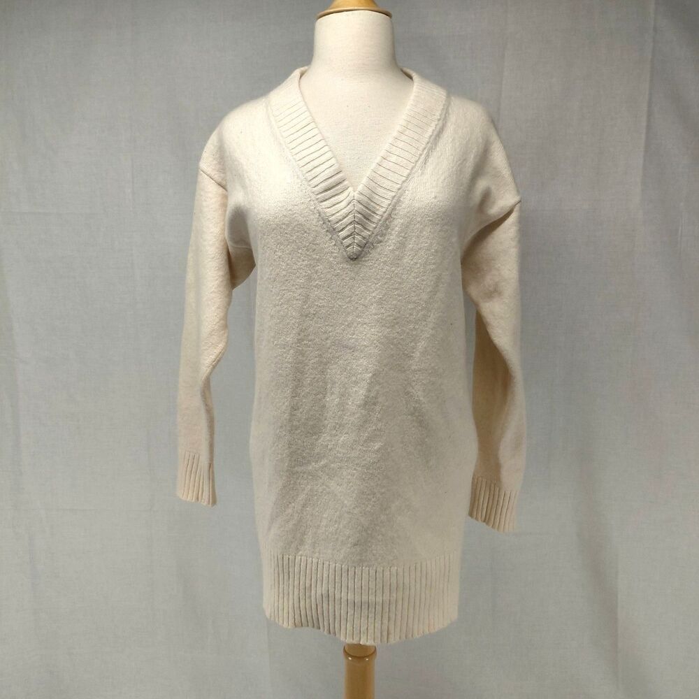 Athleta Cream Cashmere/Wool Blend LS V-Neck Tunic length Sweater Size Large